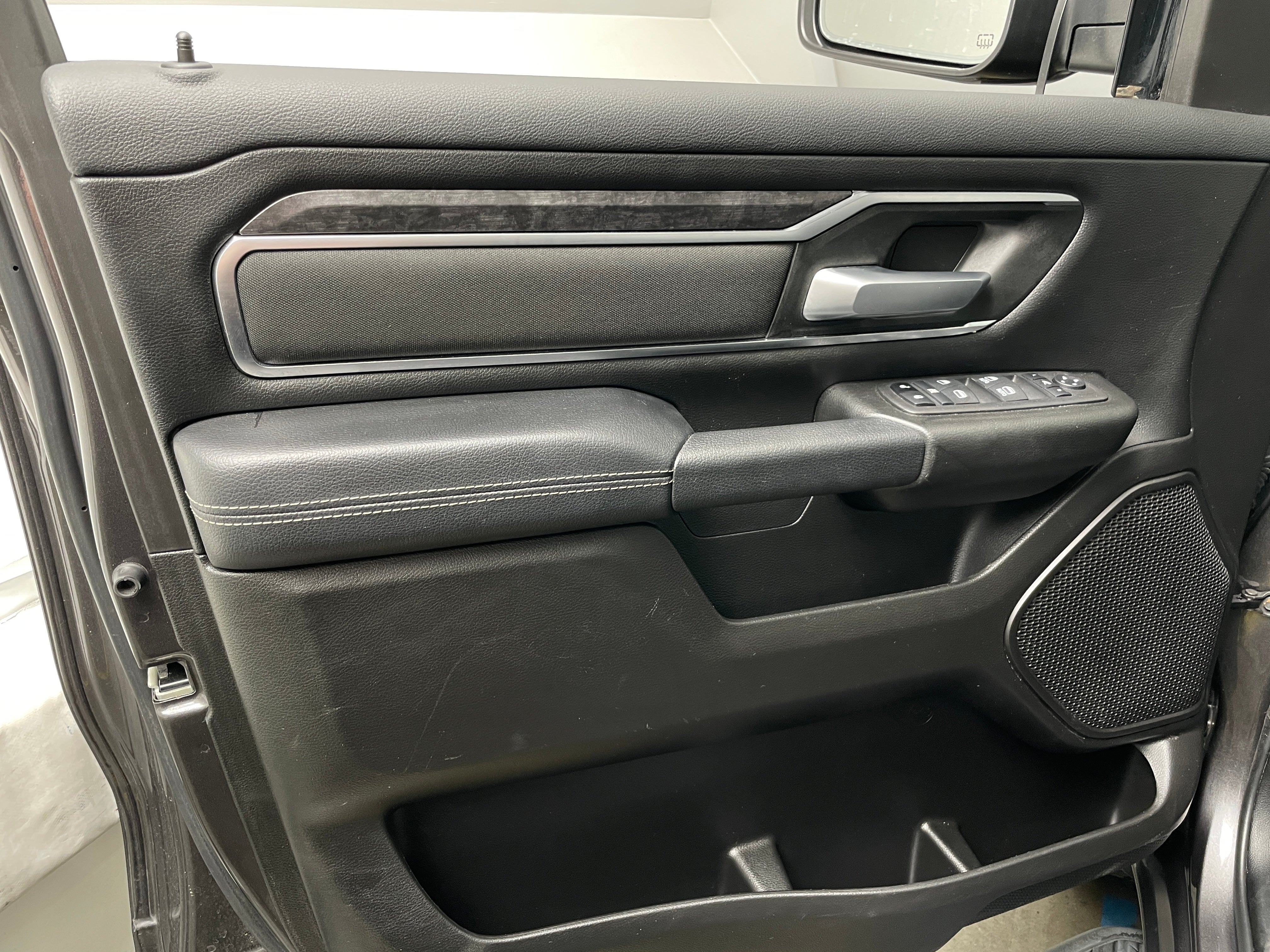 ram ram 1500 pickup 2024 1C6SRFFT4RN231414 image ram ram 1500 pickup 2024 1C6SRFFT4RN231414 image